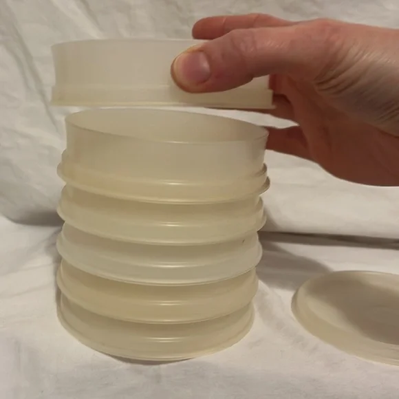 Tupperware stackable - Picture 2 of 5